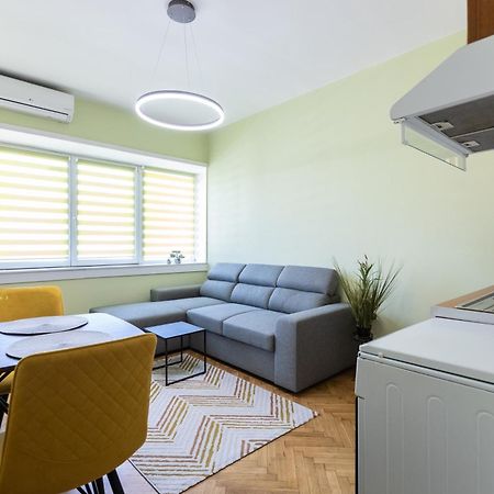 Apartament 1Bdr Flat In Center Of Sofia Vitoshka Blvd Zewnętrze zdjęcie