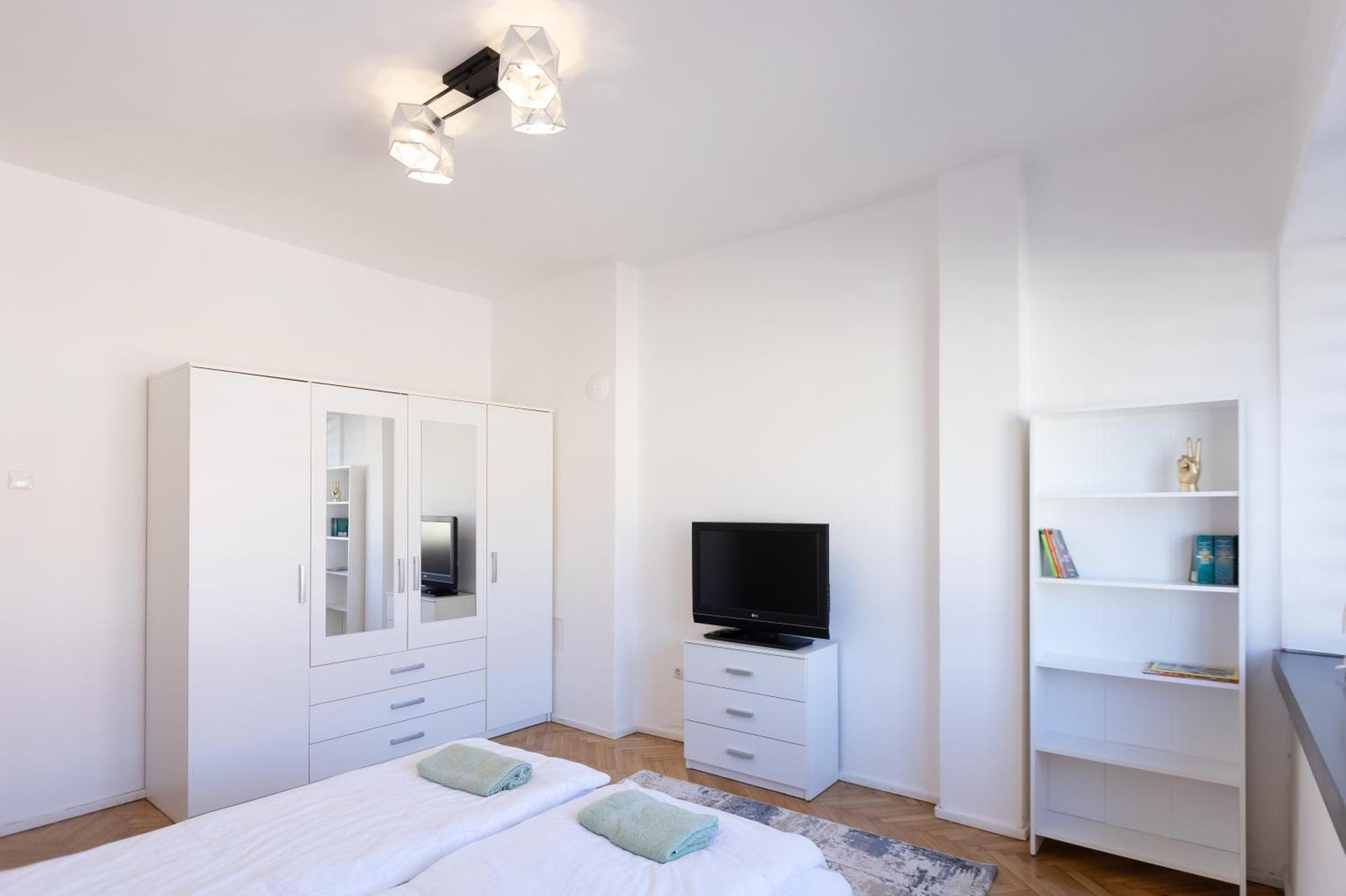 Apartament 1Bdr Flat In Center Of Sofia Vitoshka Blvd Zewnętrze zdjęcie